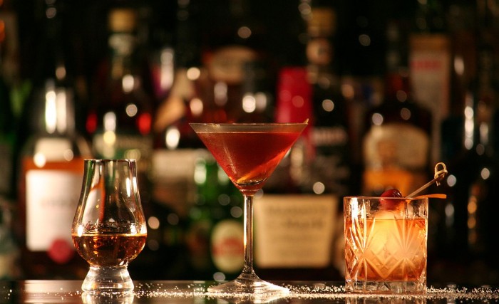 Comment devenir formateur au permis d'exploitation pour un débit de boissons ?