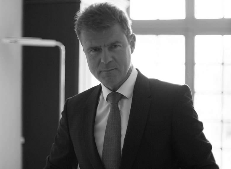 Thierry de Molinari, Robin des Bois ou roi Richard ? Thierry de Molinari, Robin des Bois ou roi Richard ?