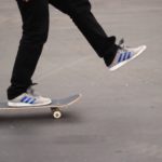 Plusieurs règles de circulation à respecter lorsque l’on veut faire de la trottinette, du gyropode ou bien du skateboard