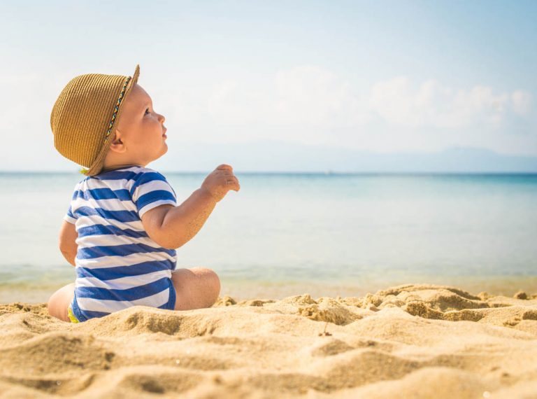 Des astuces pour protéger son enfant du soleil Des astuces pour protéger son enfant du soleil