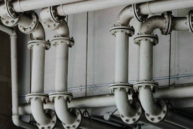 La pompe surpresseur pour améliorer la pression d’eau dans les robinets à la maison La pompe surpresseur pour améliorer la pression d’eau dans les robinets à la maison
