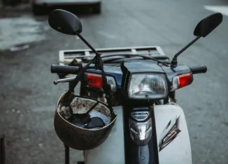 Casque de moto, pourquoi et quand le changer