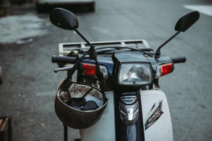 Casque de moto, pourquoi et quand le changer